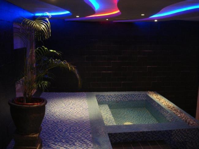 Blue Atlantic International Hotel Banjarmasin  Bagian luar foto